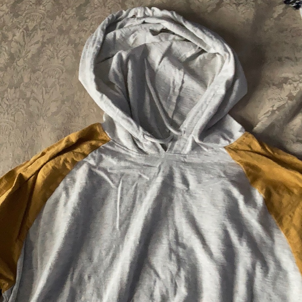 Men’s Pull over hoodie